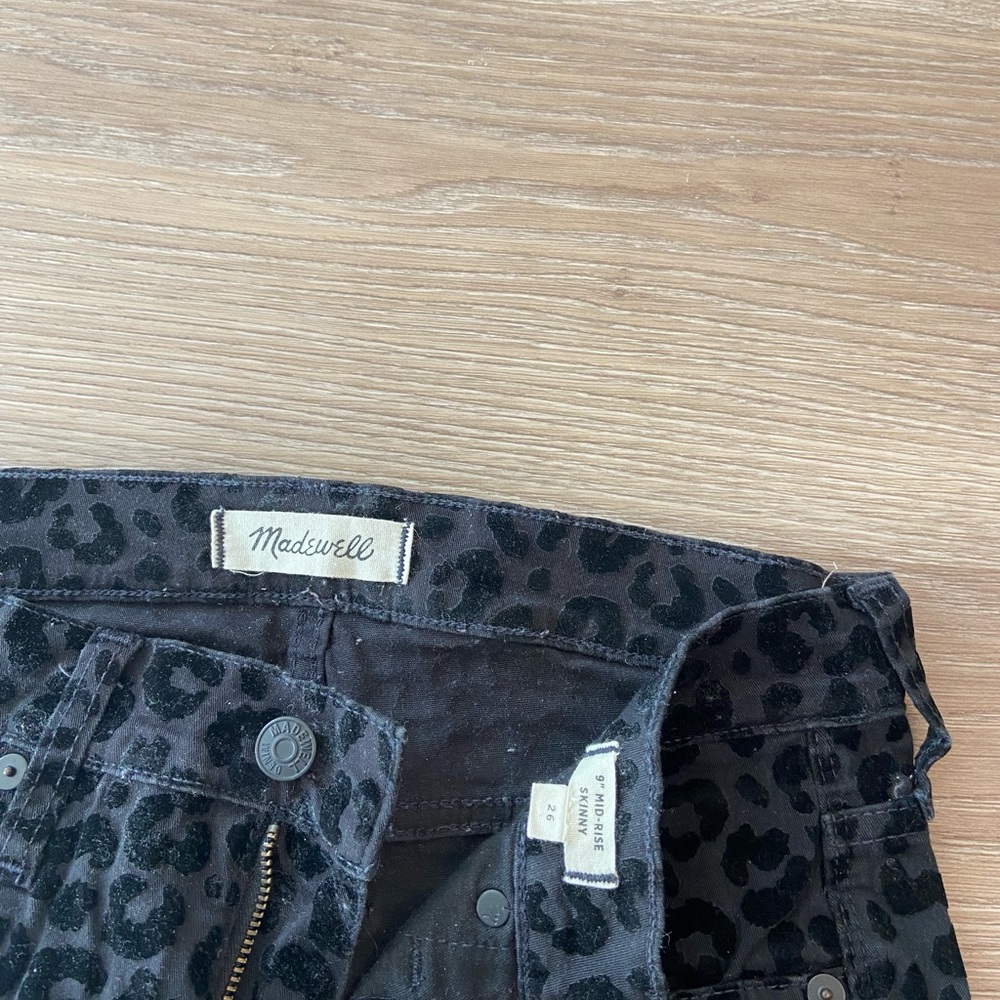 Madewell leopard jeans size 26